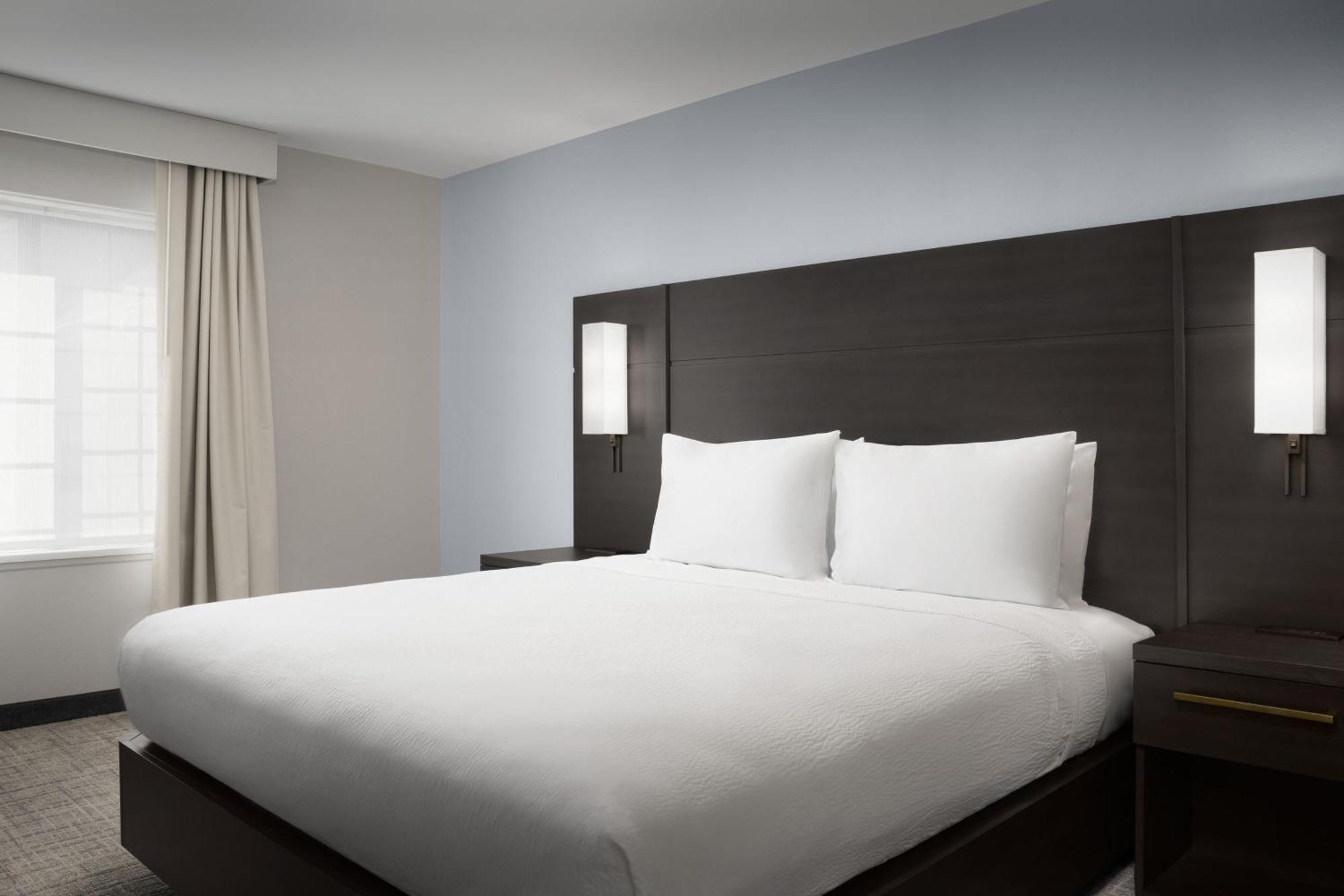 By Marriott Bwi Airport 3*