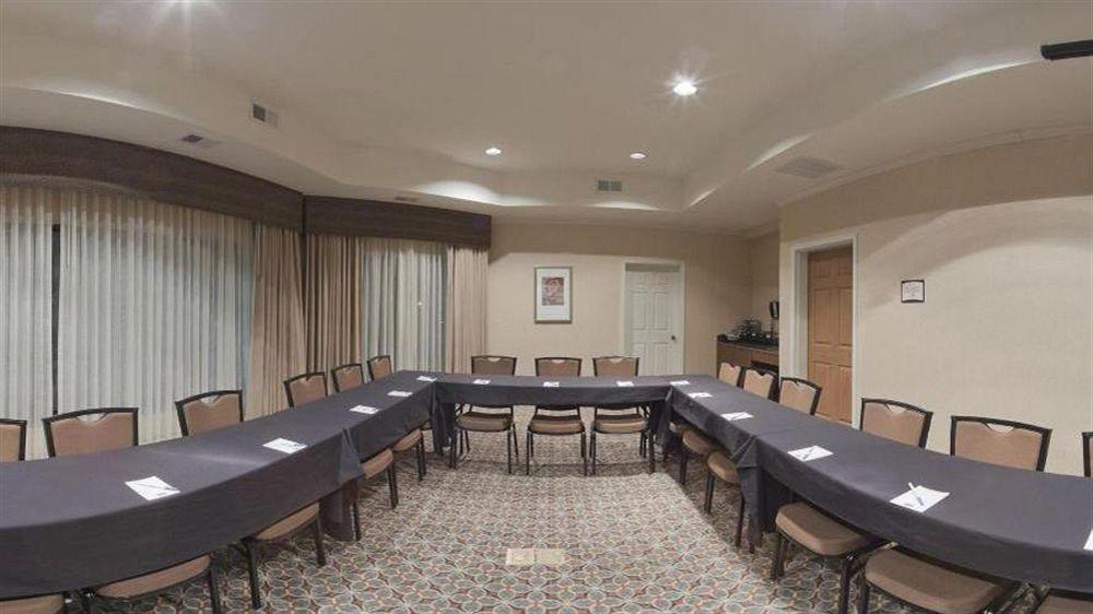 By Marriott Bwi Airport